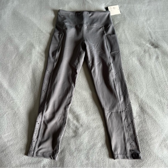Senita Athletics Lux Denali Laser Cut Capris Gray S - Picture 2 of 9